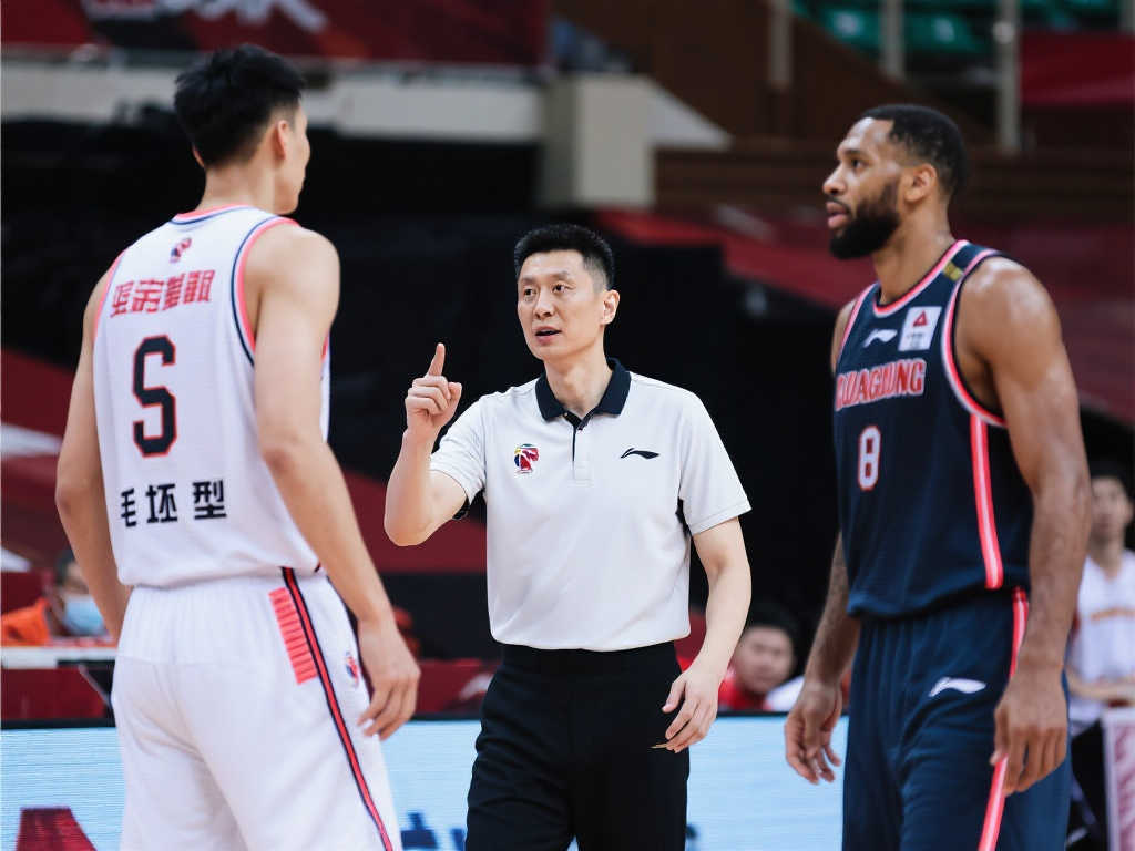 防线漏洞 防线漏洞